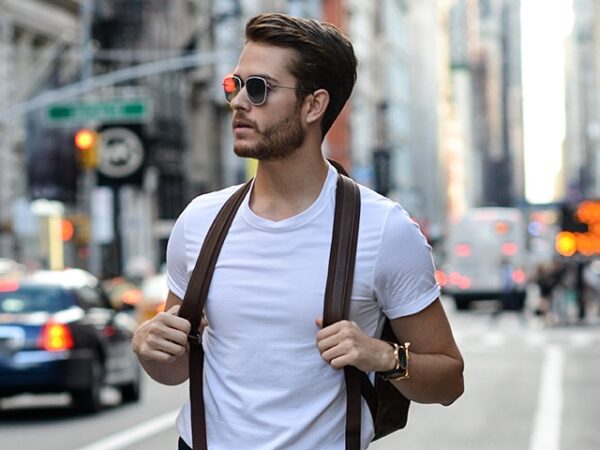 45 Easy Yet Sexy Travel Outfits For Men – Macho Vibes
